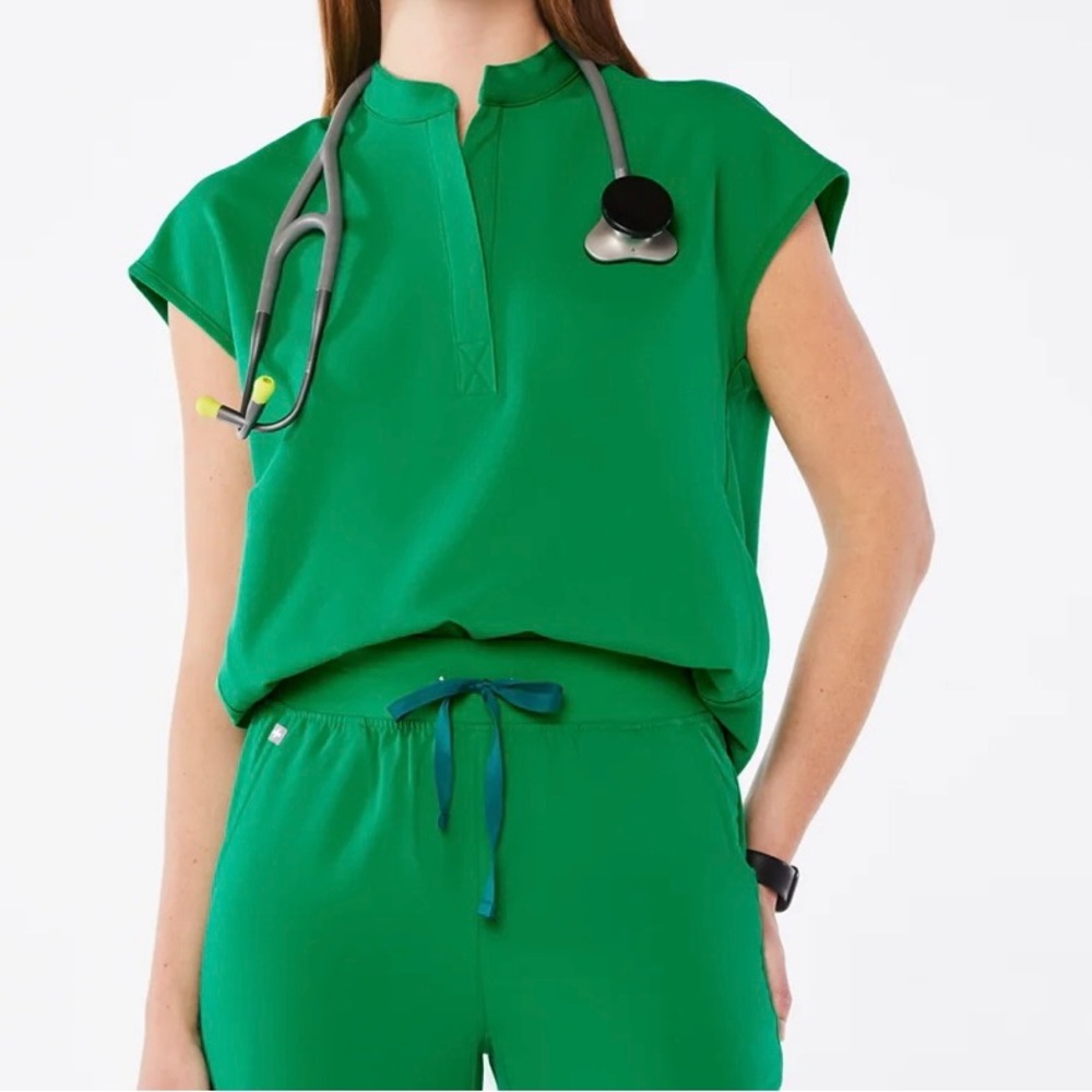Figs - Oversized Rafaela Top - Evergreen